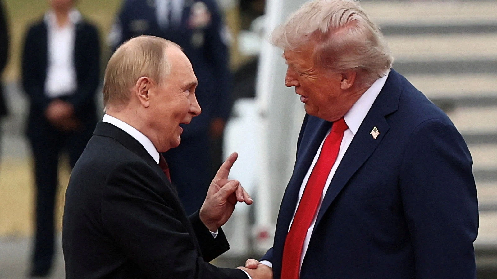 Trump ile Putin arasında yapılması planlanan öğle yemeği iptal edildi