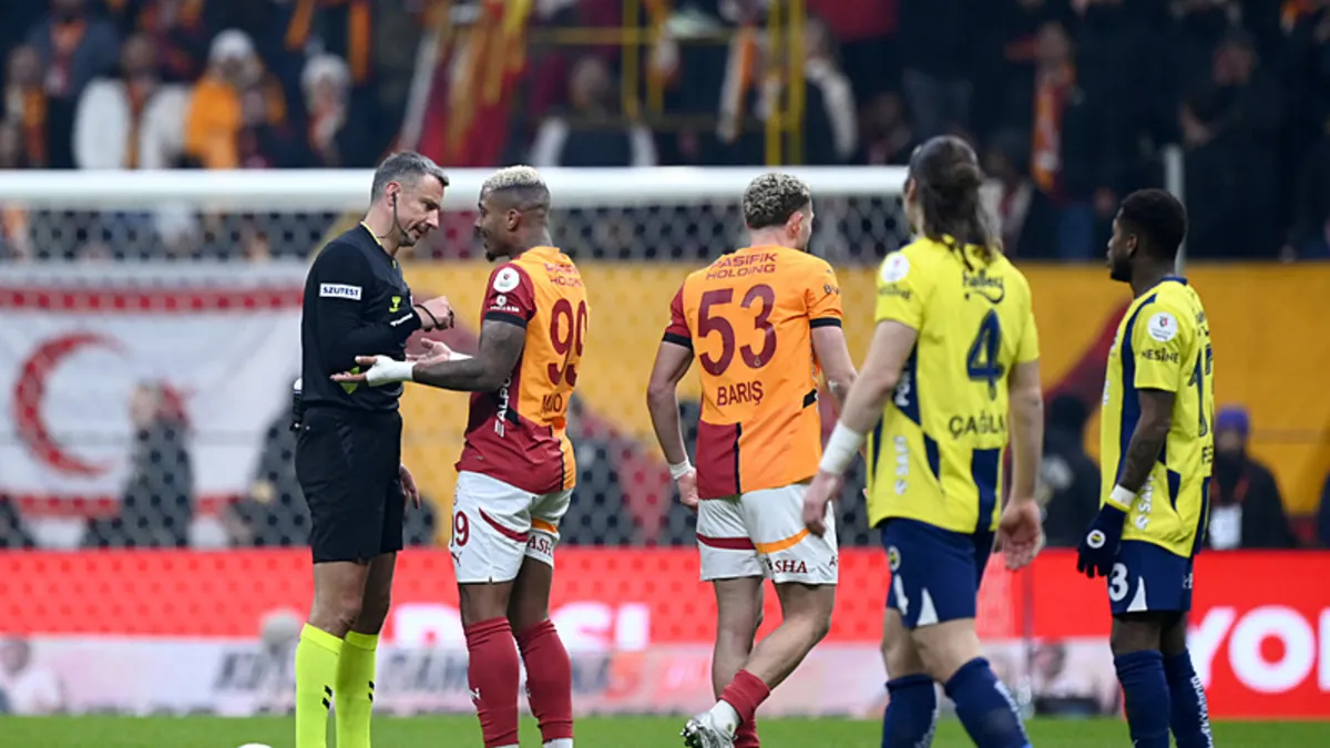 Fenerbahçe-Galatasaray derbisini yabancı hakem yönetecek mi? TFF'den açıklama geldi