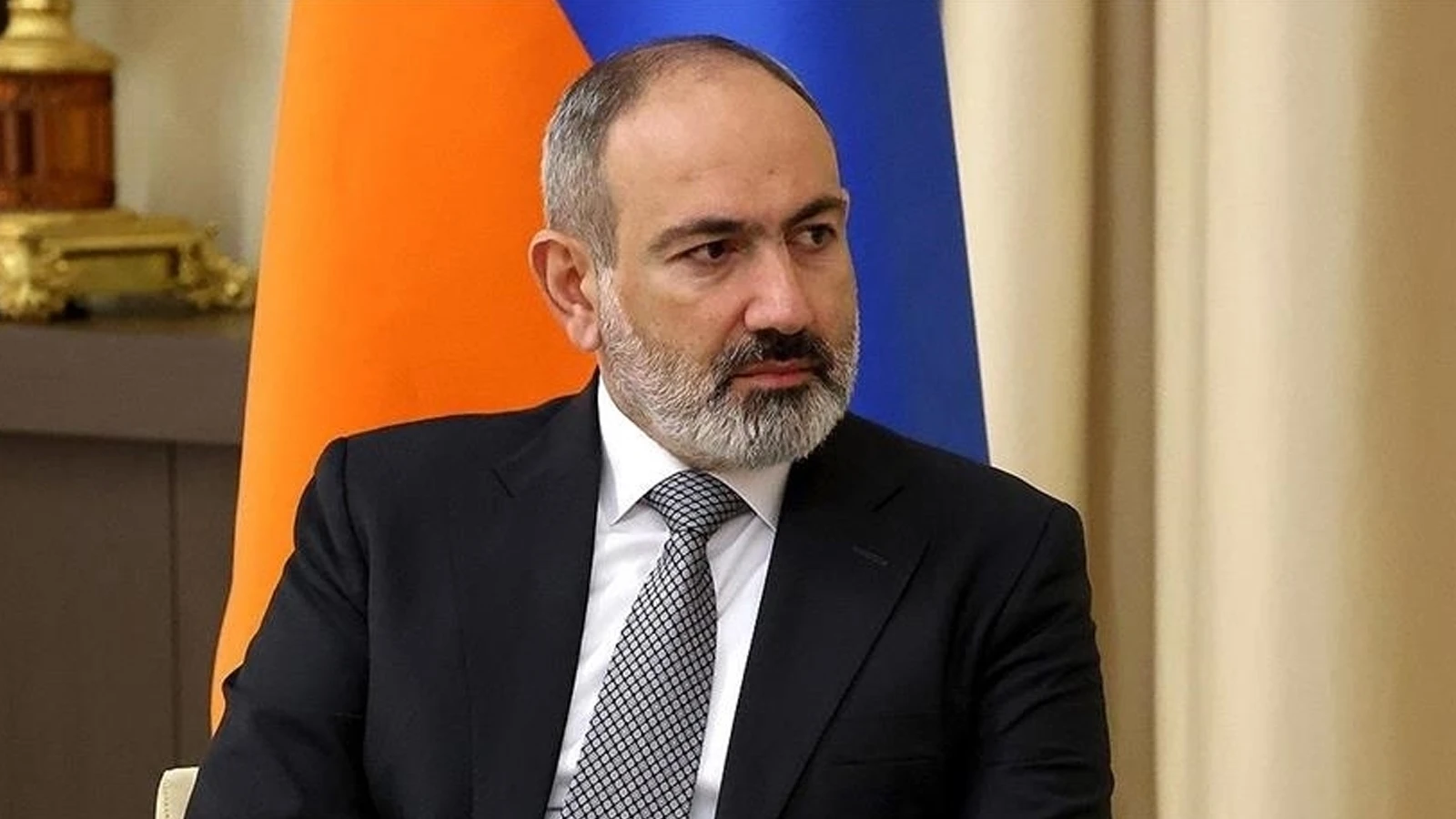 Ermenistan Başbakanı Paşinyan'a saldırı girişimi: Son anda engellendi