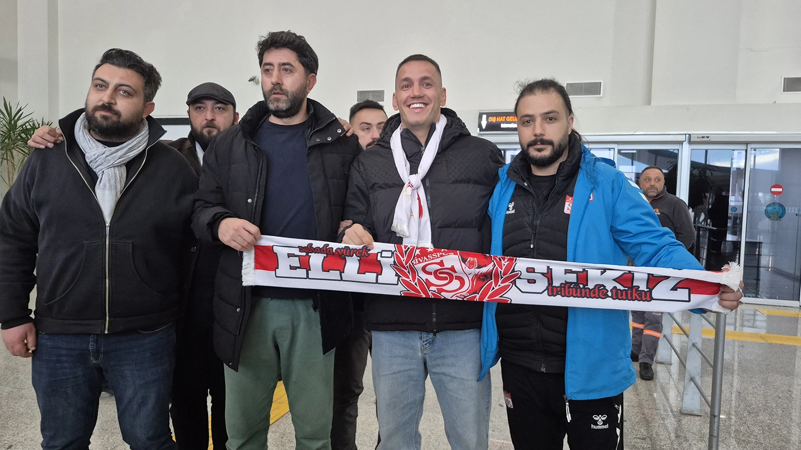 Sivas'ta Rey Manaj'a coşkulu karşılama