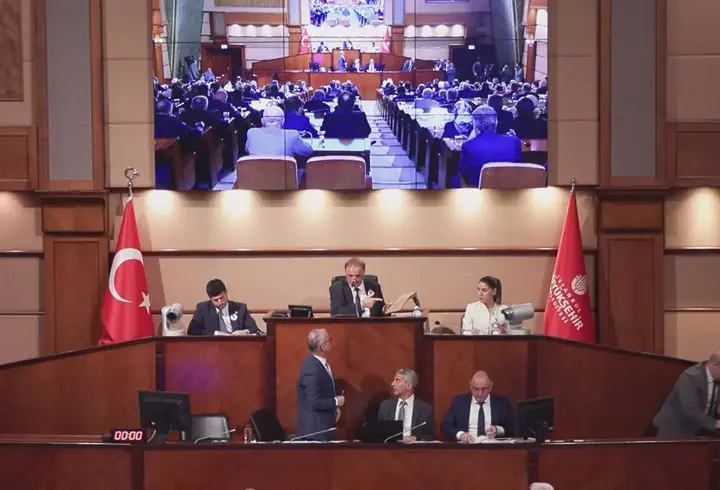 İBB Meclisi, Nuri Aslan başkanlığında ilk kez toplandı