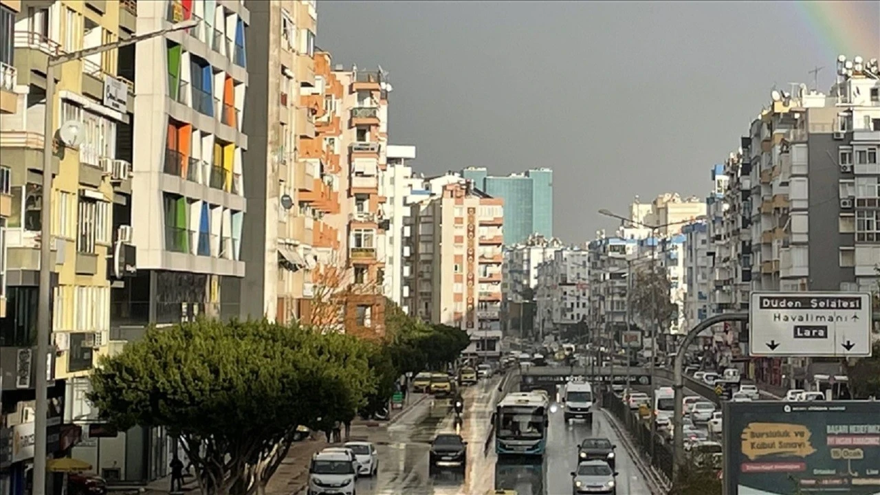 Antalya’da ulaşıma ve kreş ücretlerine zam geldi!