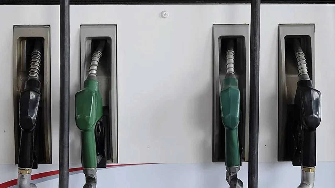 Akaryakıt Fiyatlarında Son Durum! Benzin, Motorin Ve Lpg'ye Zam, İndirim Var Mı? (16 Ekim 2026)