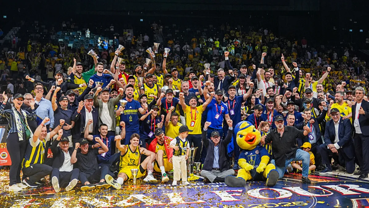 Fenerbahçe Beko: Avrupa Şampiyonu evine dönüyor!