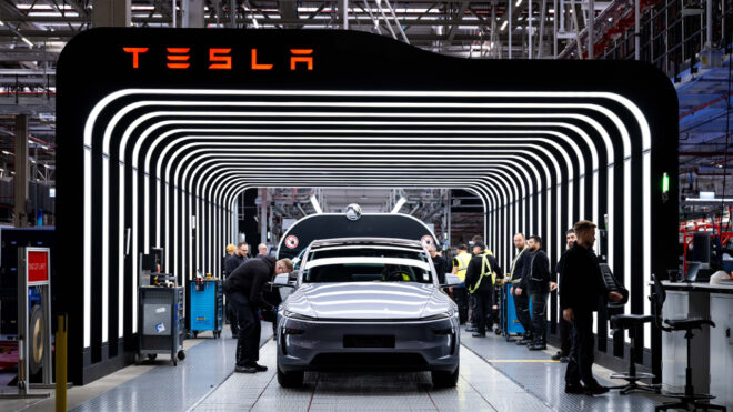 Yeni Tesla Model Y için Avrupa merkezli teslimatlara da başlandı