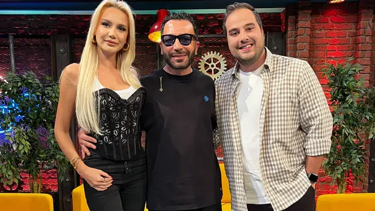 Aşkım Kapışmak 'Smart Sahne'de! 'Bağımlılık bencillikten'