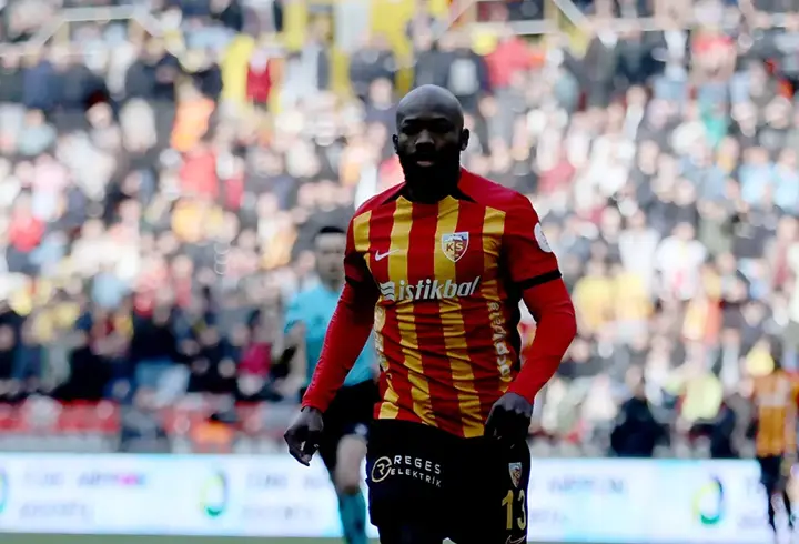 Kayserispor’a Stephane Bahoken’den kötü haber