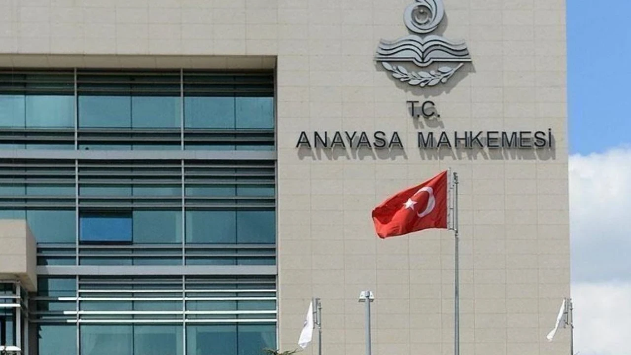 AYM, 20 bin TL'lik en düşük emekli aylığı düzenlemesini esastan görüşecek