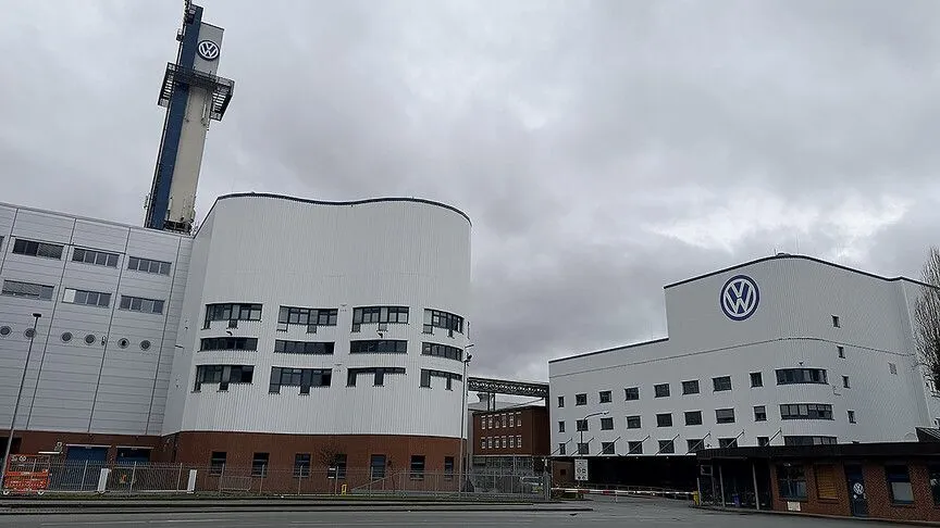 Volkswagen'de küçülme planı yönetim ile işçileri karşı karşıya getiriyor
