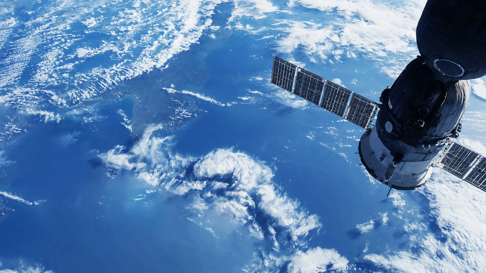 Starlink uydusu yörüngede patladı: Dünya'ya düşecek