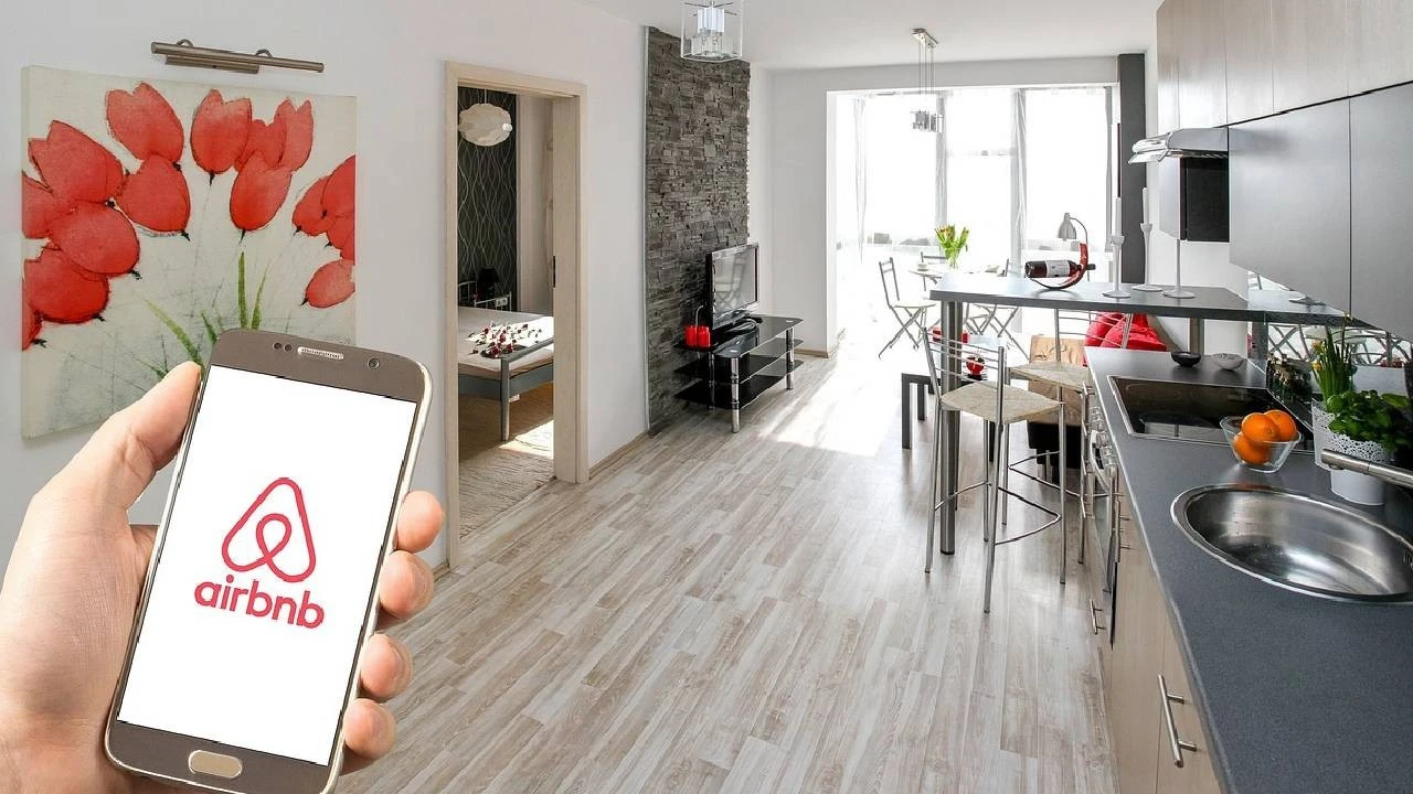 Airbnb'de O Zorunluluk Bitiyor: Ev Sahipleri Artık İsteyemeyecek! 20 Kasım'da Başlıyor
