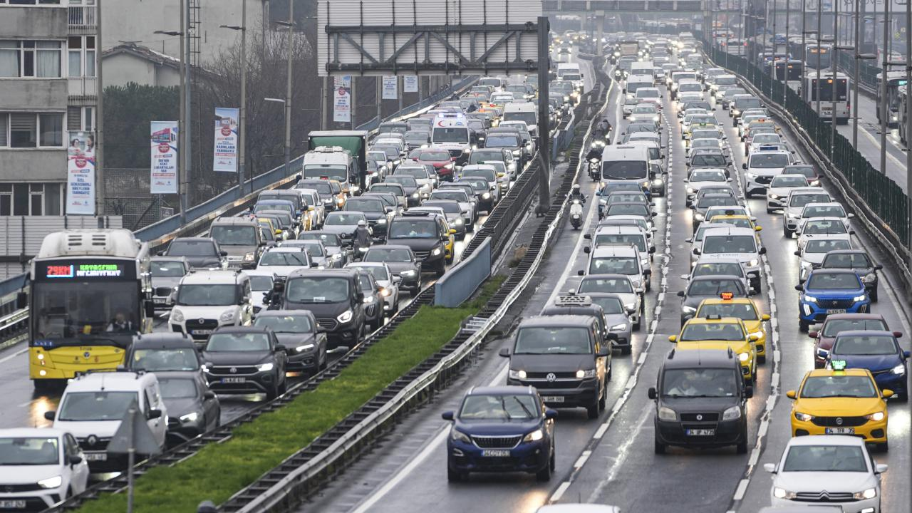 İstanbul'da Trafik Yoğunluğu Arttı: İki Önemli Maç Öncesi Durum Ne?