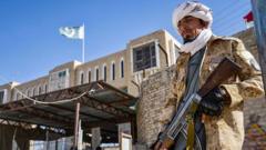 Pakistan ve Afganistan arasında yeni sınır çatışmaları