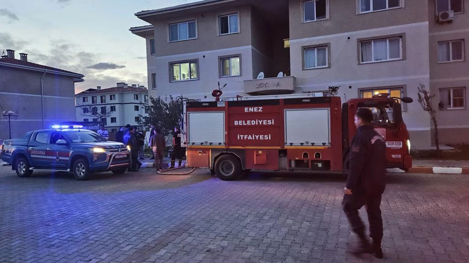 Apartmanda korkunç cinayet! Komşusunu öldürdükten sonra intihar etti