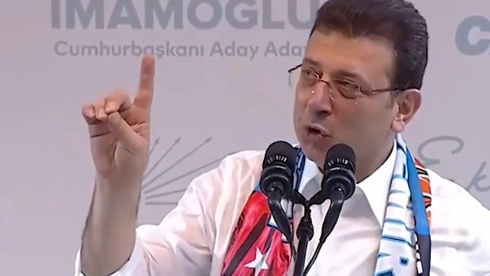 Ekrem İmamoğlu ceketini çıkardı, kollarını sıvadı: 2014'ten beri tek suçum var