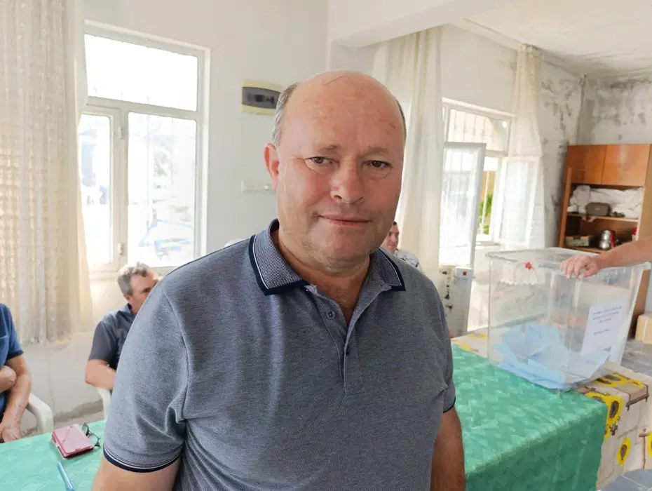 Silahlı saldırıda ölen muhtarın yerine ağabeyi muhtar seçildi