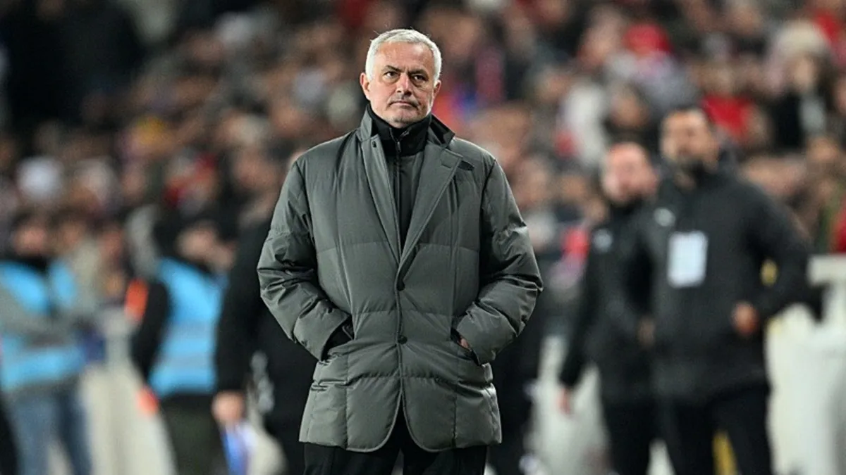 Fenerbahçe'de Mourinho'yla yollar ayrılabilir! İspanyol basınından flaş iddia