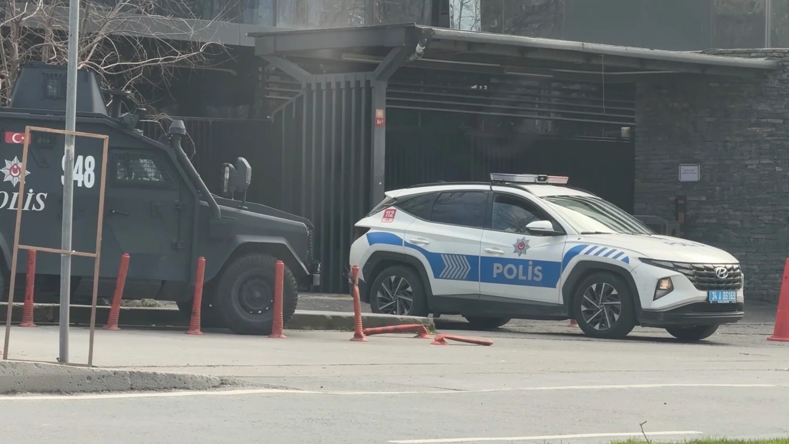 Üniversitede ödev kavgası! Yangın merdivenine çağırdığı öğrenciyi bıçakladı
