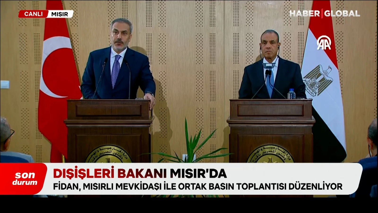Bakan Fidan Mısır'da! "Sis ile uzun görüşme yaptım"