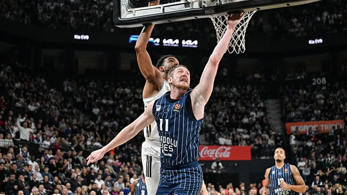 Anadolu Efes-Real Madrid maçı CANLI (EuroLeague)