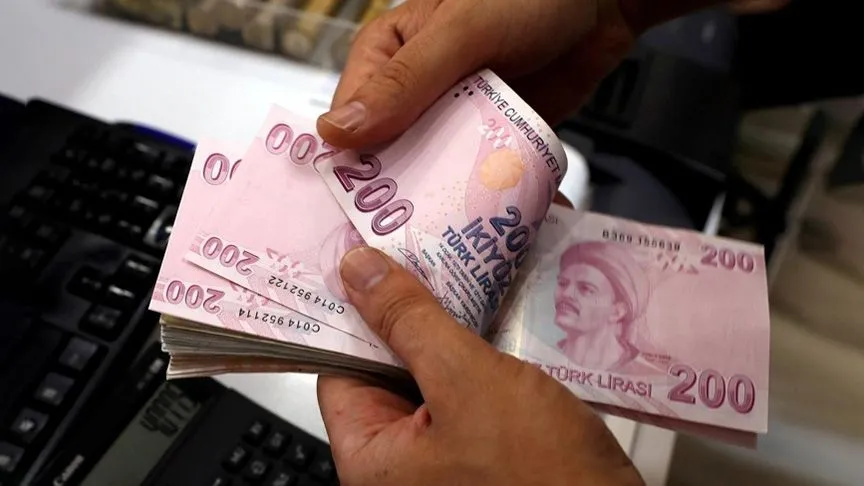 Aralık ayı yaşlı ve engelli aylıkları hesaplara yatırılmaya başlandı