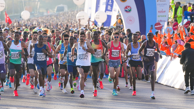 Kıtaları Birleştiren Türkiye İş Bankası İstanbul Maratonu 48. Kez Koşuluyor