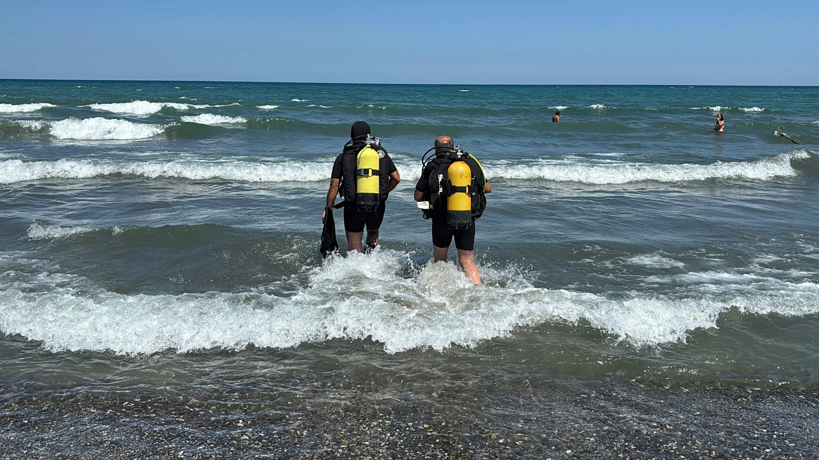 Samsun'da korkunç olay! Denize giren 2 gençten biri boğuldu, diğeri kayboldu