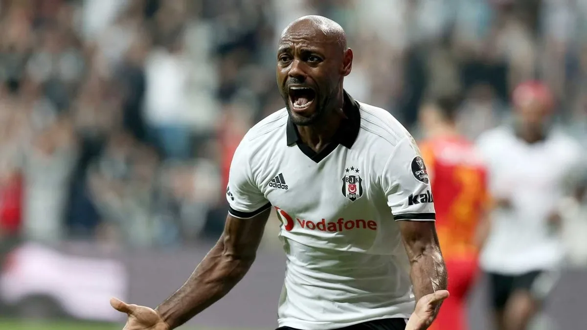 Vagner Love emeklilik kararı aldığını duyurdu!