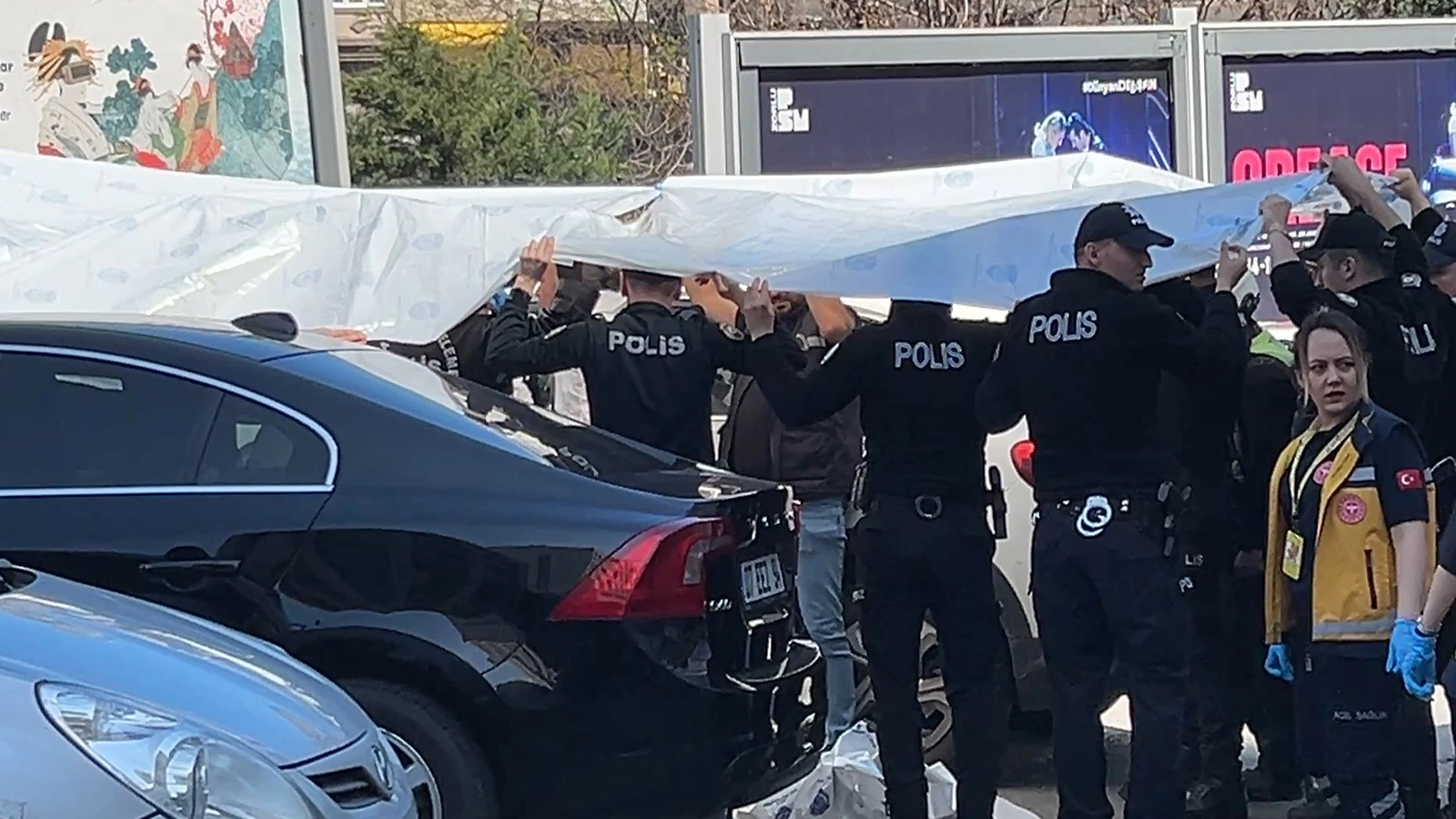 Üç gündür kayıptı: Aracında ölü bulundu