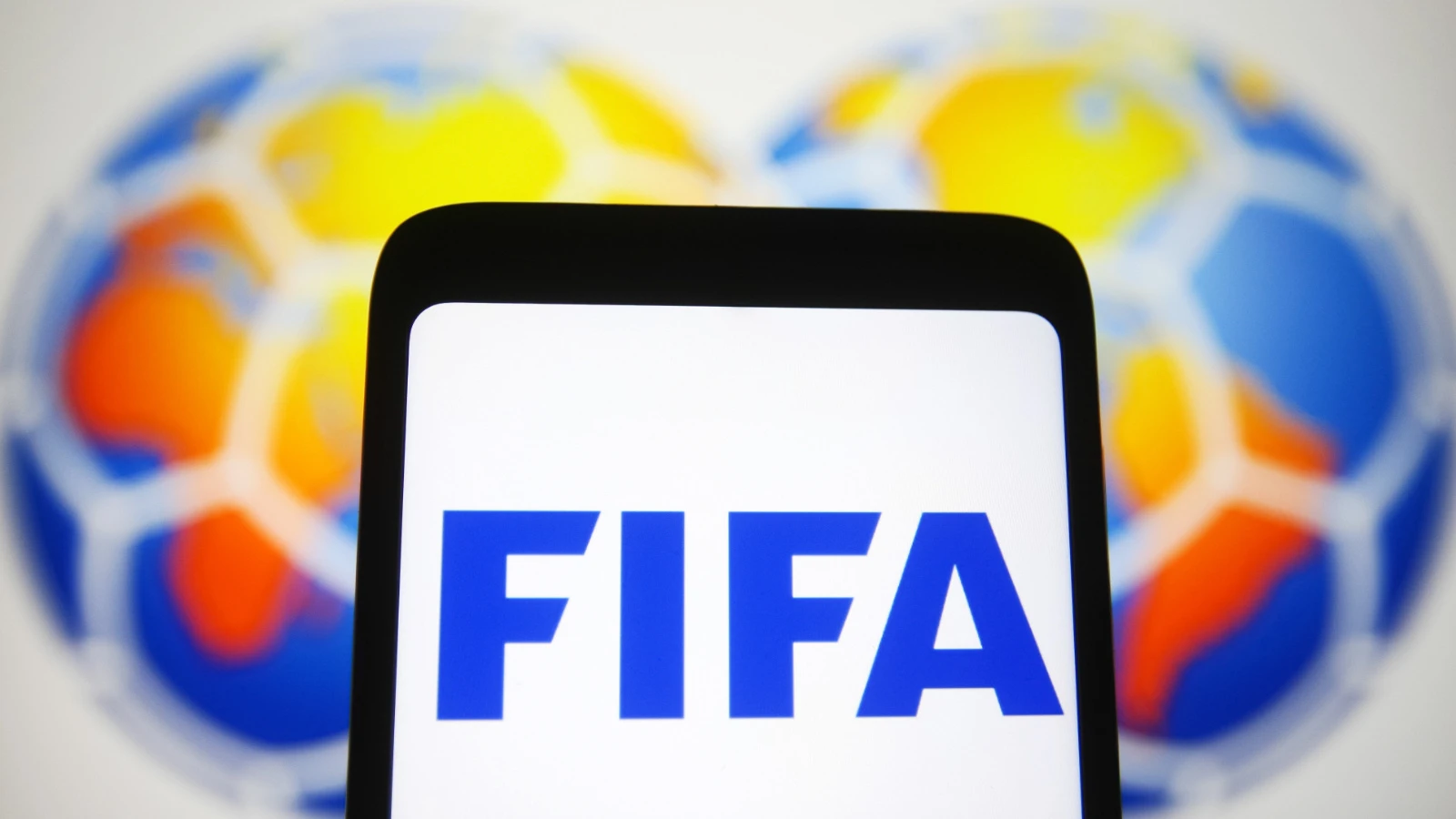 7 milli futbolcu 1 yıl boyunca futboldan men edildi