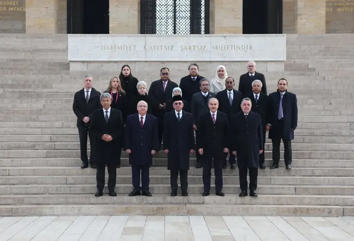 Malezya Başbakanı Enver İbrahim, Anıtkabir'i ziyaret etti