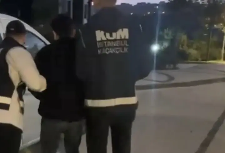 İstanbul - İstanbul'da FETÖ operasyonu: 5 doktor tutuklandı