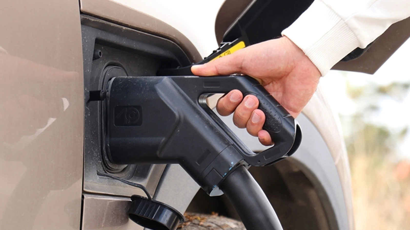 Çin elektrikli otomobillere enerji tüketim sınırı getirdi