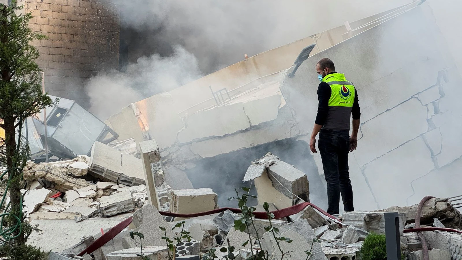 İsrail o ülkeyi vurdu: Çok sayıda yer bombalandı
