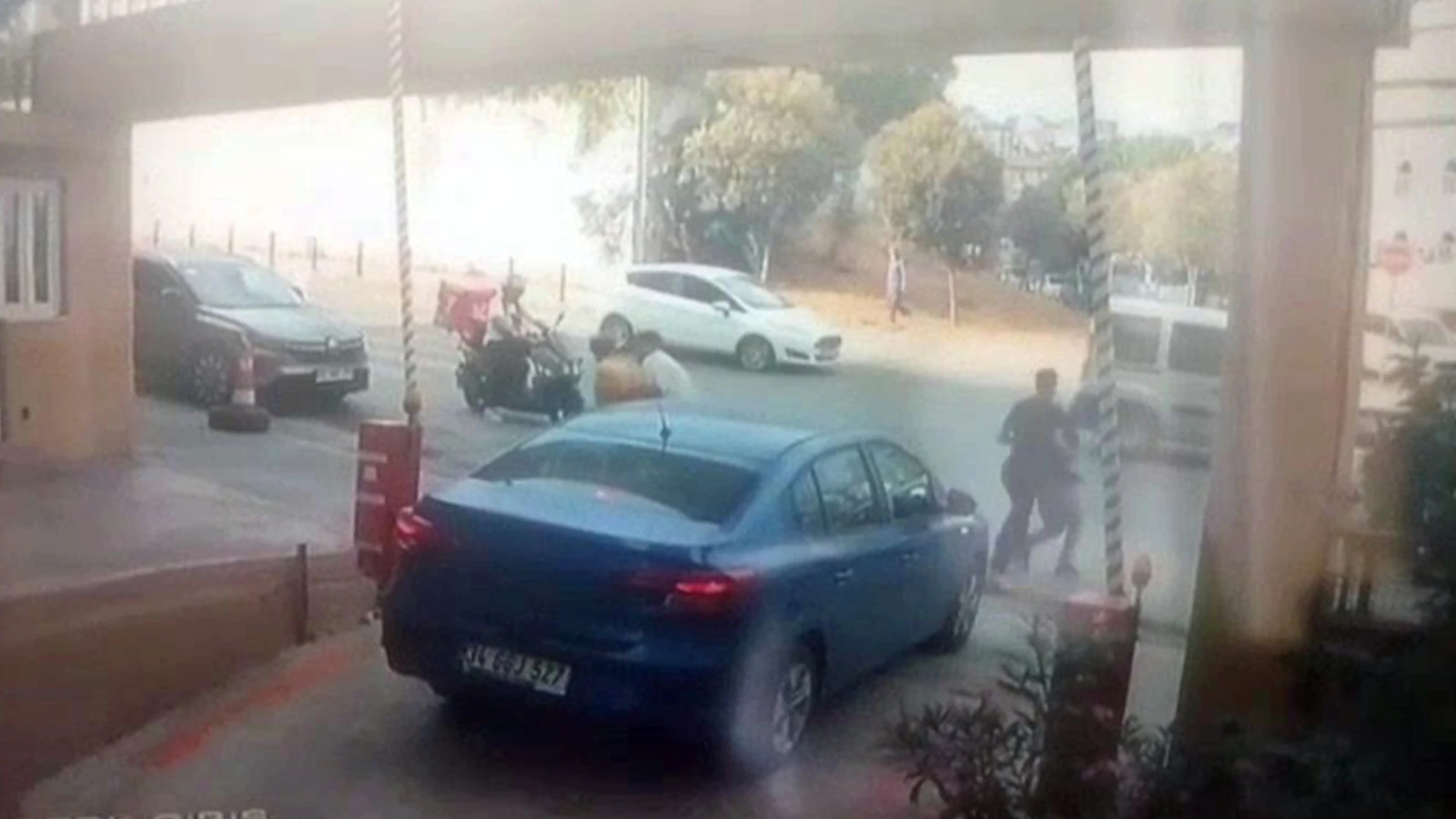İki grup arasında kavga: Tekme ve yumruklar konuştu