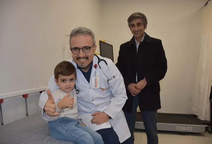 Taşikardi tanısı konulan Selim Ali, 3D yöntemle sağlığına kavuştu