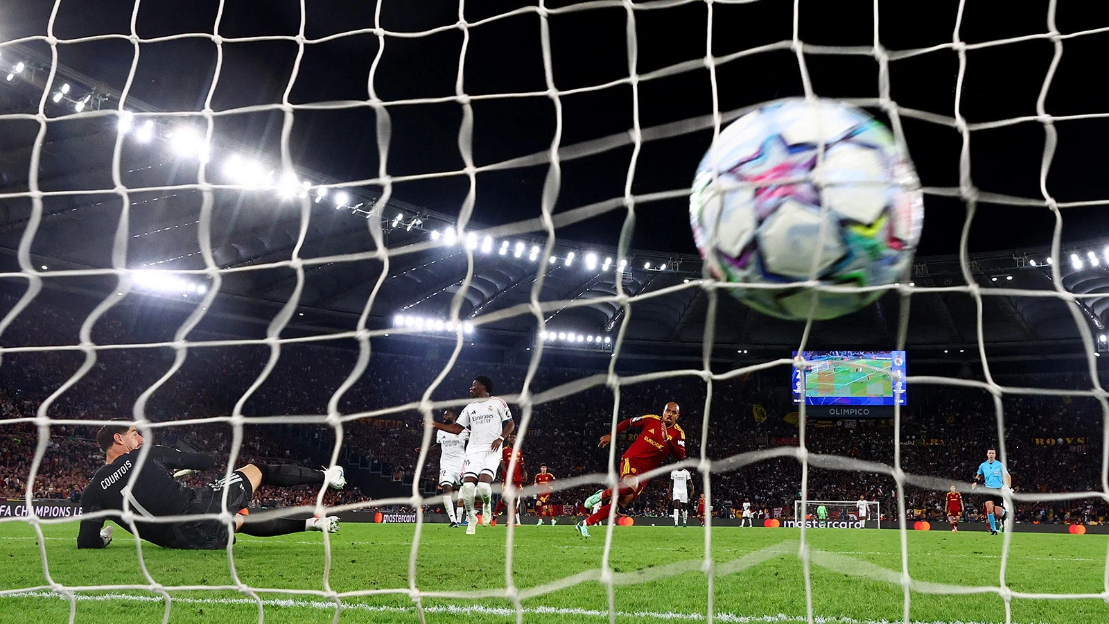Şampiyonlar Ligi'nde Tarihi Gece! Gol Yağmuruna Sahne Oldu