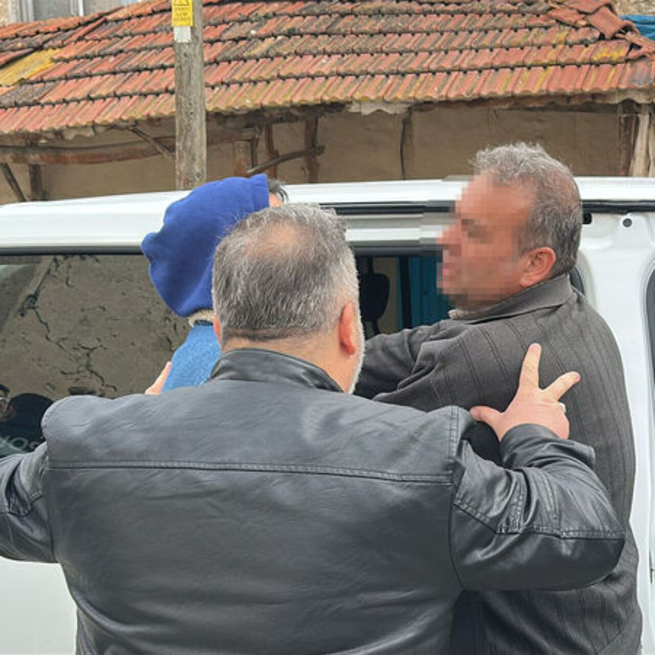 "Aralarında gönül ilişkisi olduğunu öğrendim!" 'Yasak aşk' katliamı!