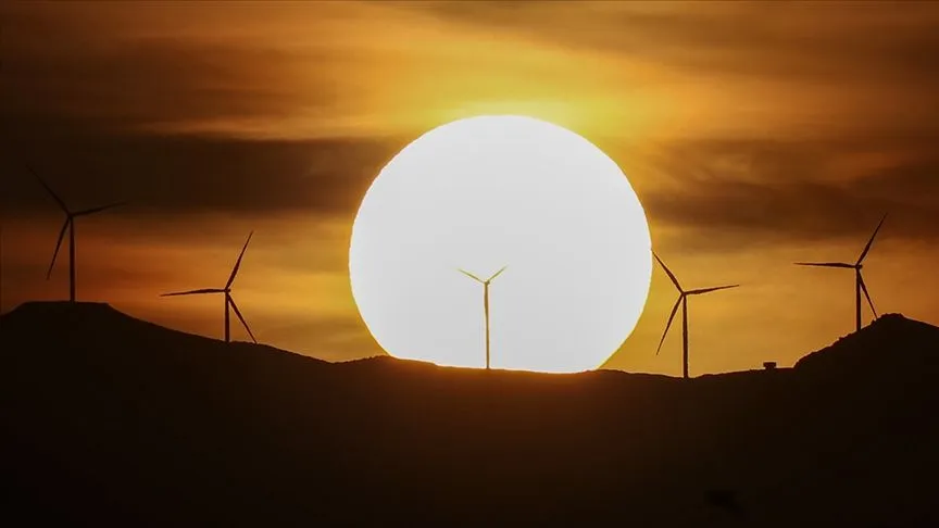 Dünyada 2025'te devreye giren güneş ve rüzgar enerjisi kapasitesi rekor kırdı