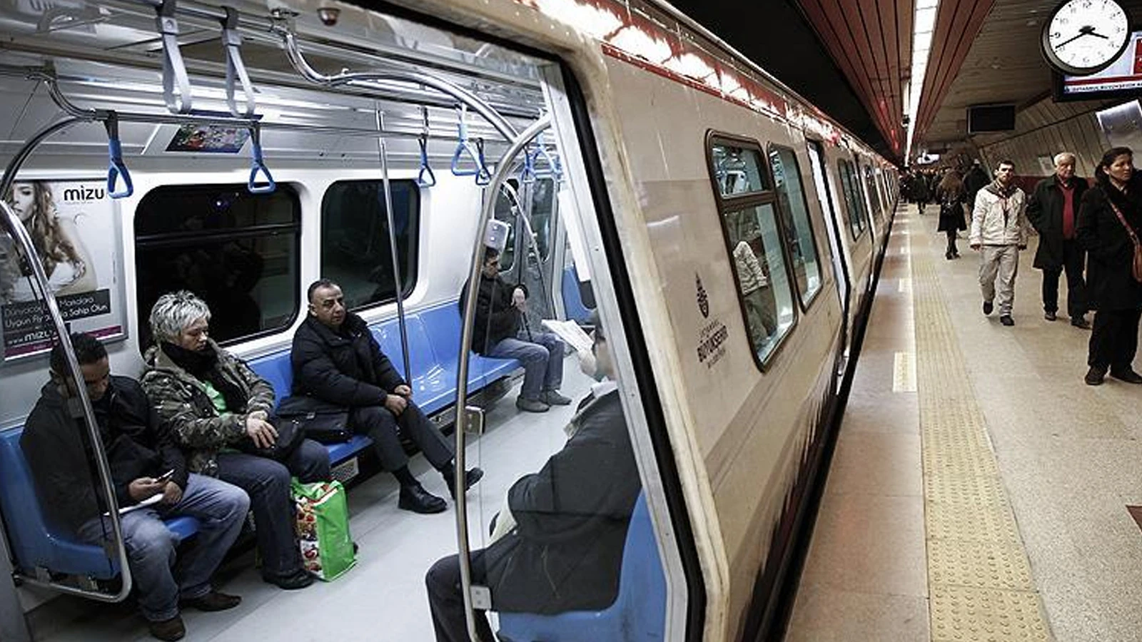 İstanbul'da bazı metro istasyonları ulaşıma kapatıldı