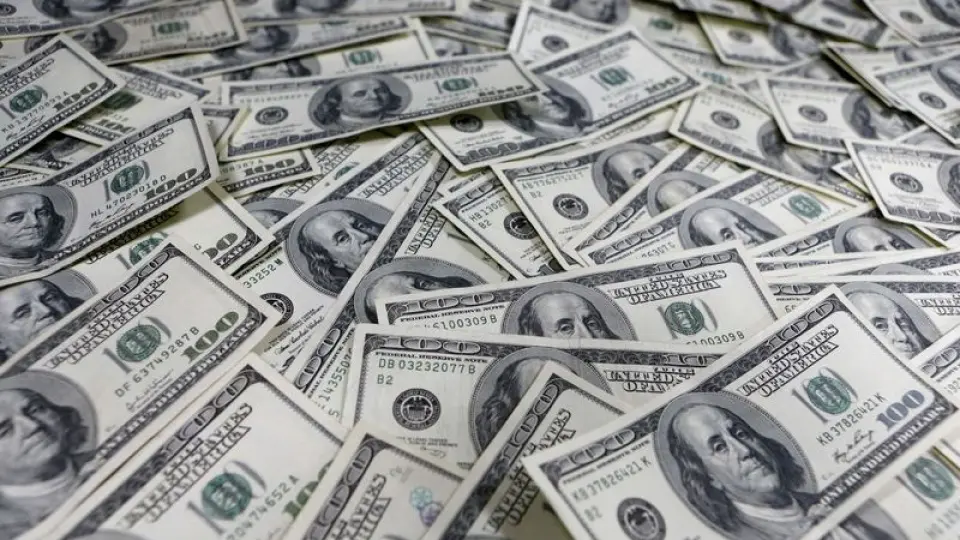 Uluslararası yatırım pozisyonu Kasım'da 313,9 milyar dolar açık verdi