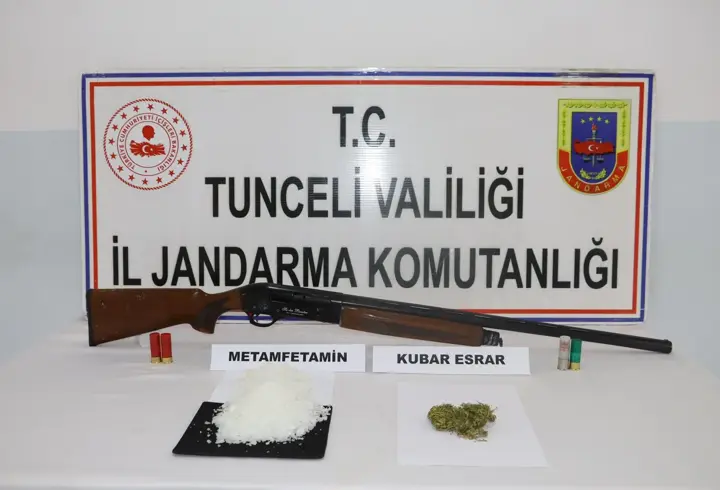 Tunceli’de uyuşturucu satıcılarına operasyon : 4 tutuklama