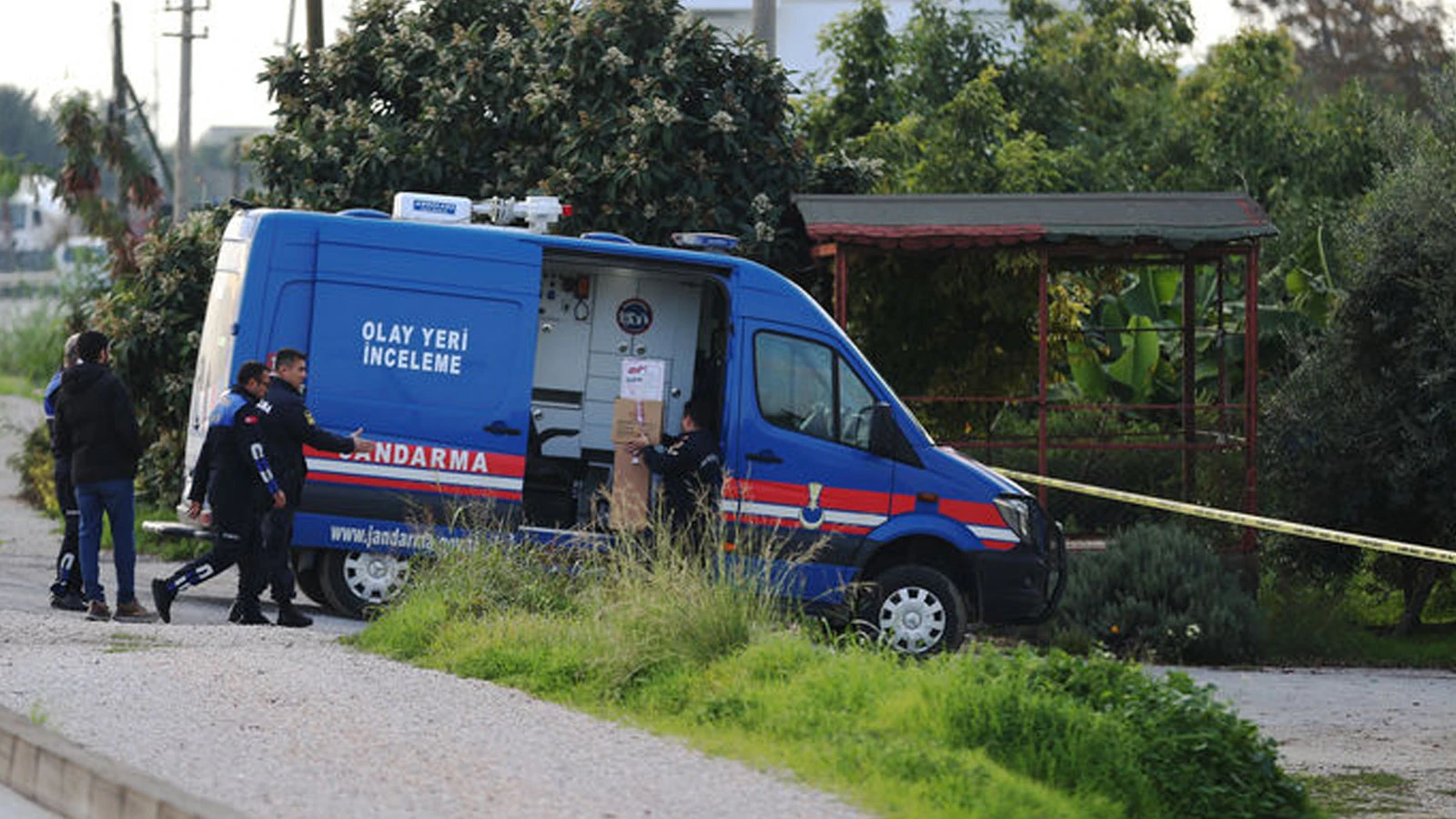 İzmir'de eve ateş açılması sonucu 19 yaşındaki genç öldü