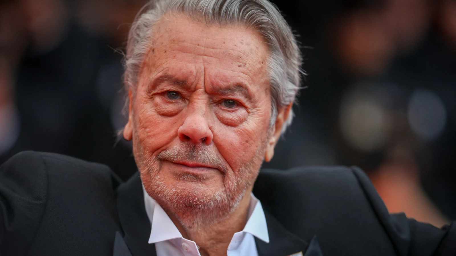 Miras kavgası: Alain Delon'un çocukları birbirine girdi