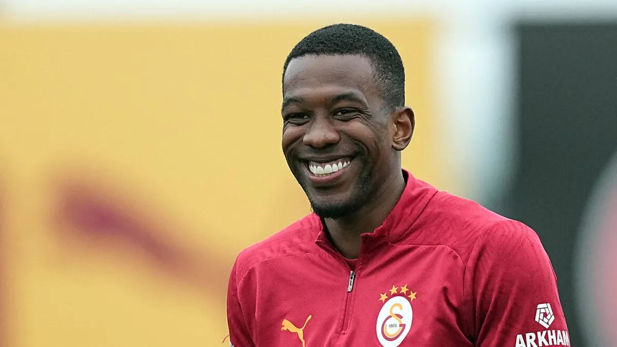 TRANSFER HABERİ | Galatasaray'da Carlos Cuesta ayrılığı! Kasaya girecek rakam...