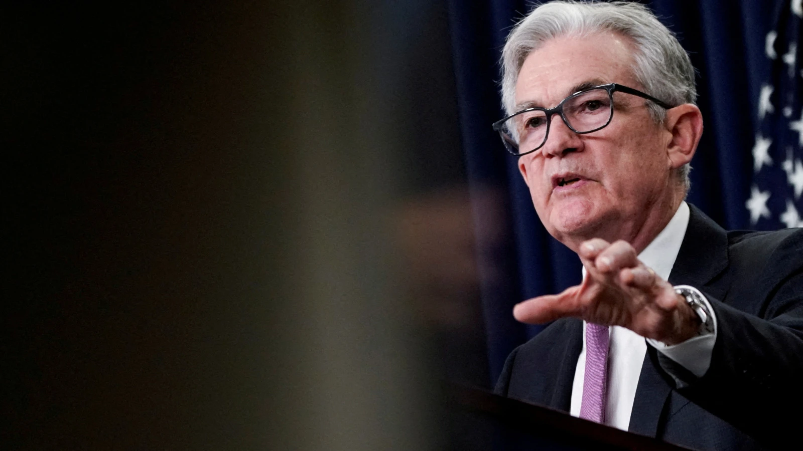 Fed Başkanı Powell "Faiz indiriminde acele etmeyeceğiz" mesajını tekrarladı