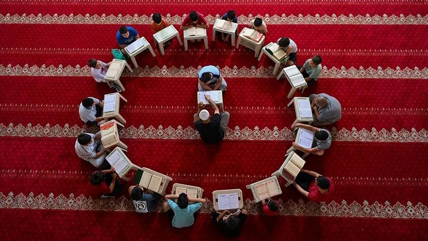 Down sendromlu Enes, Kur'an kursunun neşesi ve ilgi kaynağı oldu