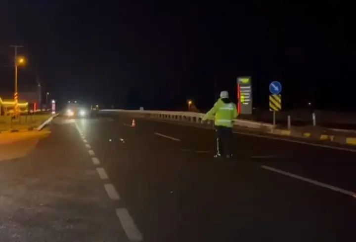 Bolu-Gerede D-100 kara yolu kapanınca araçlar Tosya’ya yönlendirildi