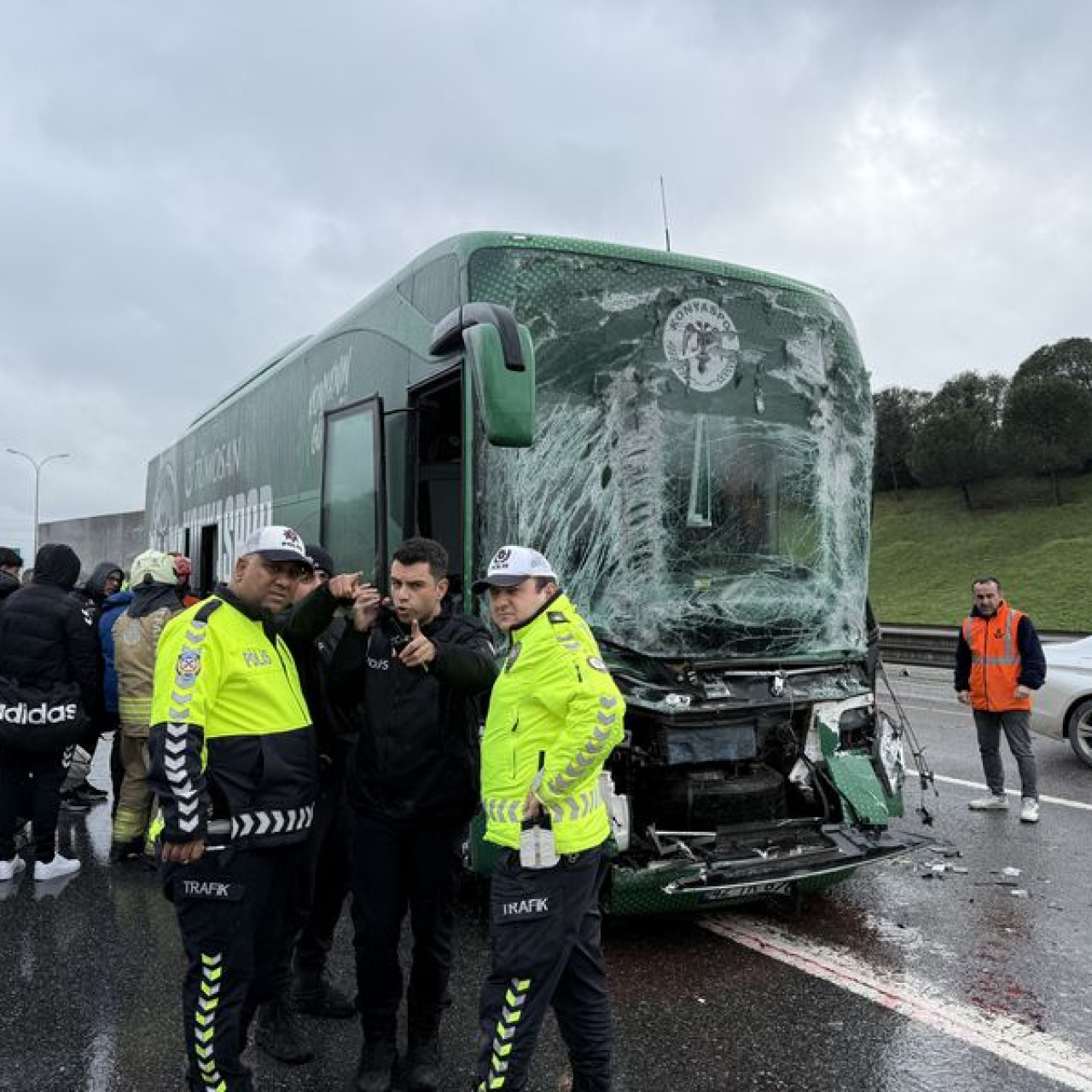 Konyaspor U-19 takımı kaza yaptı! 7 yaralı var