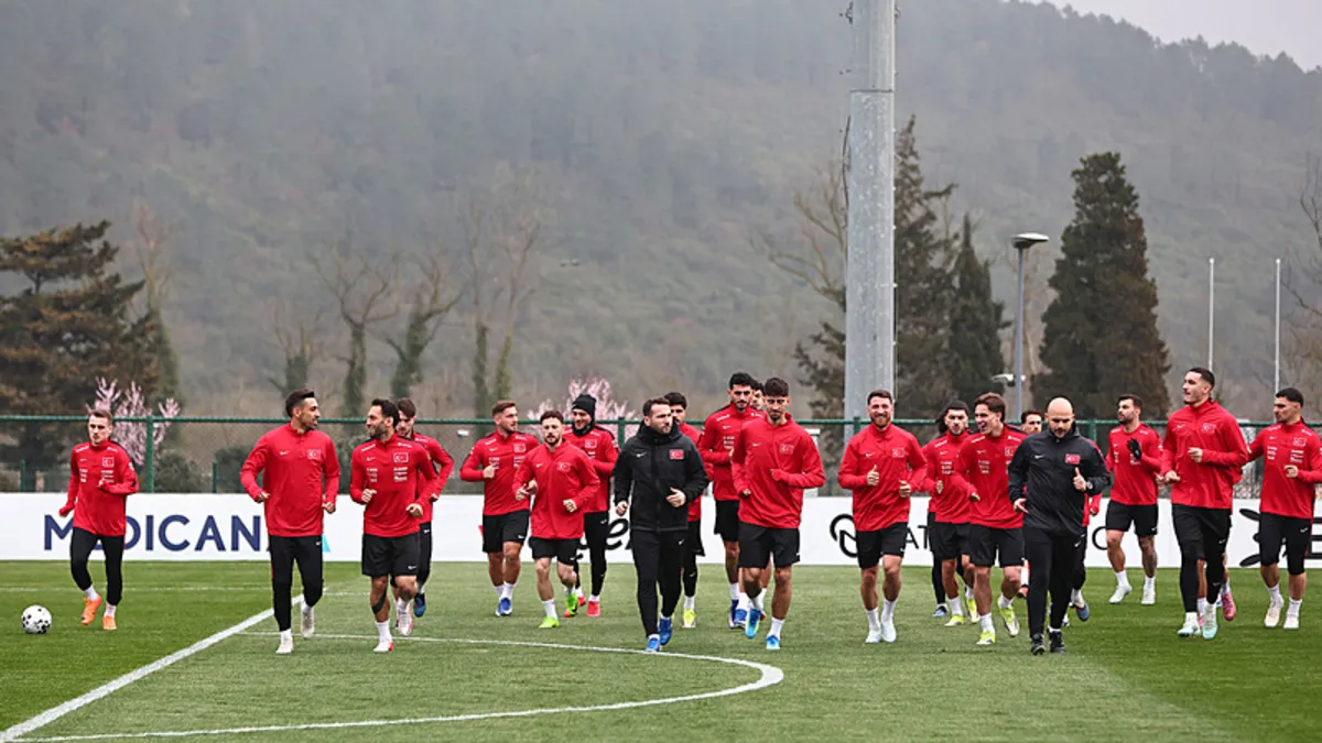 A Milli Futbol Takımı, Romanya maçının hazırlıklarına devam etti